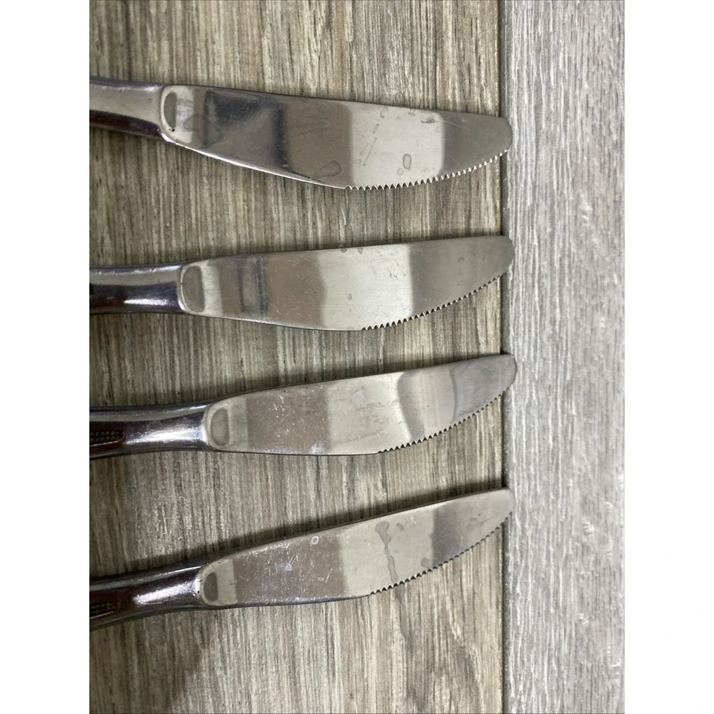 4 Vintage Stainless Korea Flatware Dotted Accent Knives‎